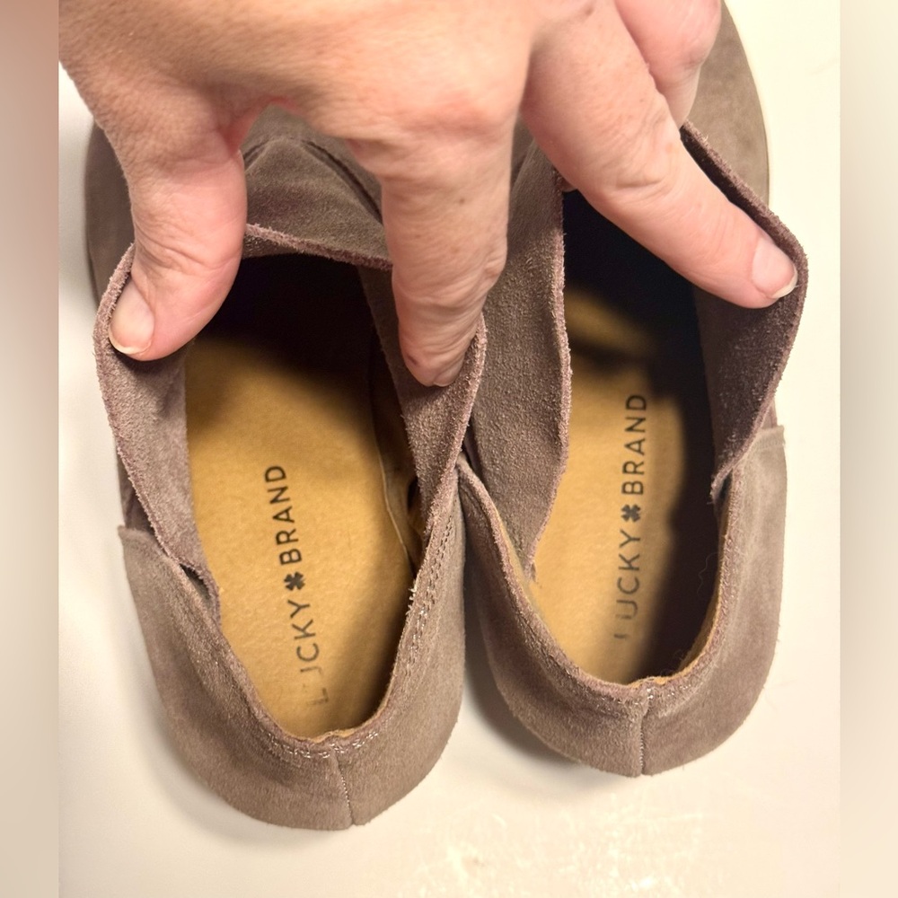 Lucky Brand Women’s Suede Ankle Booties 9.5 - Picture 3 of 10